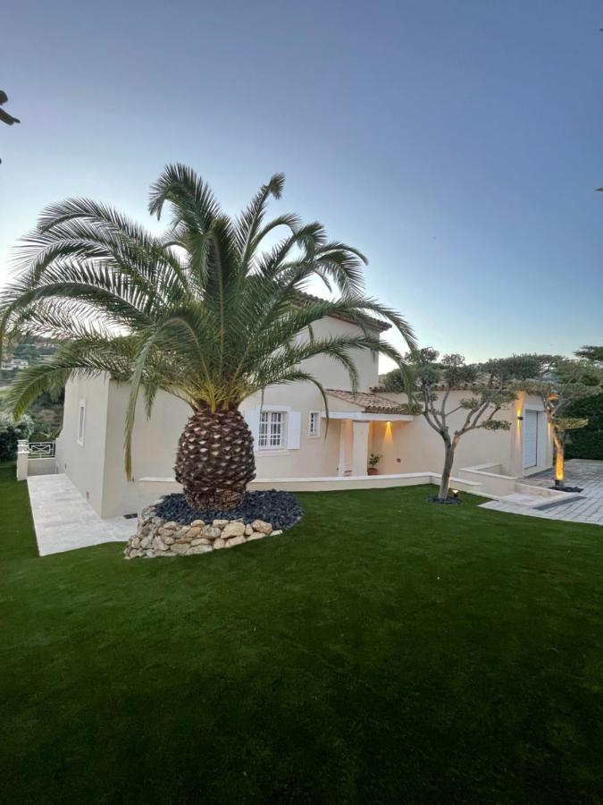 Villa Avec Piscine Sur Le Golf Sainte-Maxime Exterior photo