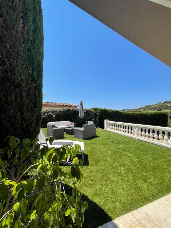 Villa Avec Piscine Sur Le Golf Sainte-Maxime Exterior photo